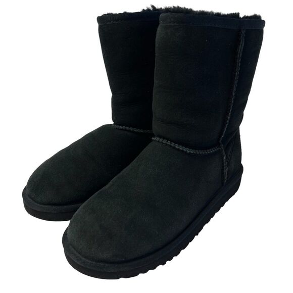 UGG Australia Classic II Boot Black Kids Size 3 - Picture 2 of 6
